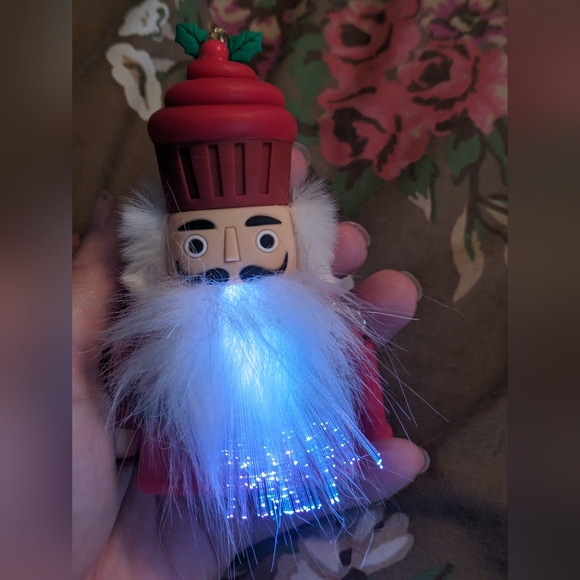 Bath and body works Christmas pocketbac holder for germx lights up - Picture 5 of 7